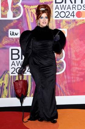 CMAT at the presentation of the 44 BRIT Awards 2023 at the O2 Arena London, 02 03 2024 Foto:xS.xVasx xFuturexImagex brit_awards_4530