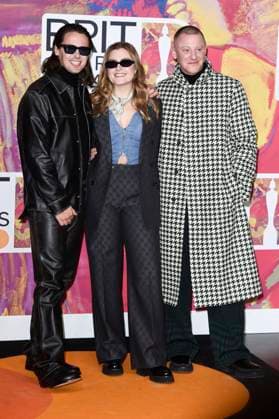 Josh Lloyd Watson, Tom McFarland from Jungle and Lydia Kitto at the presentation of the 44 BRIT Awards 2023 at the O2 Arena London, 02 03 2024 Foto:xS.xVasx xFuturexImagex brit_awards_4537