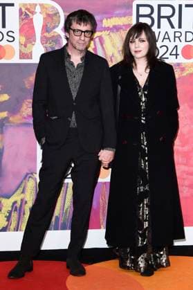 Graham Coxon and Rose Elinor Dougall at the 44 BRIT Awards 2023 at the O2 Arena London, 02 03 2024 Foto:xS.xVasx xFuturexImagex brit_awards_4587