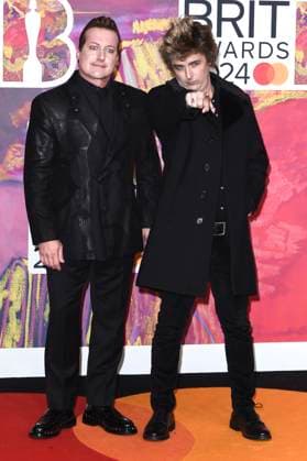 Tre Cool, Billie Joe Armstrong from Green Day at the 44 BRIT Awards 2023 at the O2 Arena London, 02 03 2024 Foto:xS.xVasx xFuturexImagex brit_awards_4684