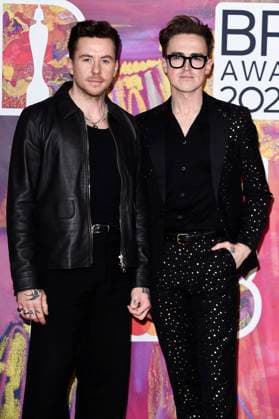 Danny Jones and Tom Fletcher from McFly at the 44 BRIT Awards 2023 at the O2 Arena London, 02 03 2024 Foto:xS.xVasx xFuturexImagex brit_awards_4814