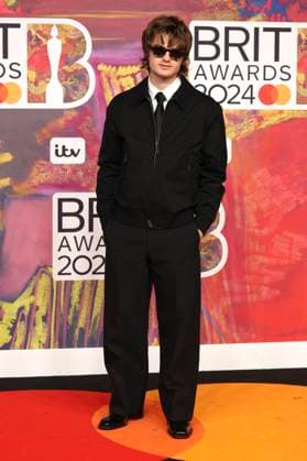 Joe Keery at the presentation of the 44 BRIT Awards 2023 at the O2 Arena London, 02 03 2024 Foto:xD.xJonesx xFuturexImagex brit_awards_4112