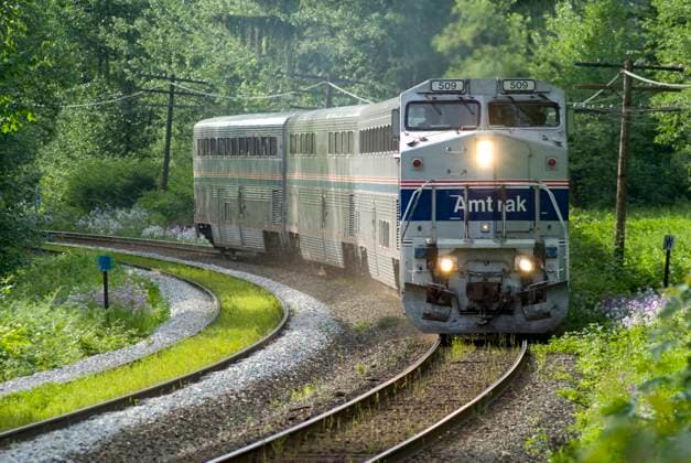 Southbound Amtrak Cascades in Burnaby, BC heading south towards Seattle, Washington. Burnaby  Copyright: x AllxCanadaxPhotosx 1990-36156