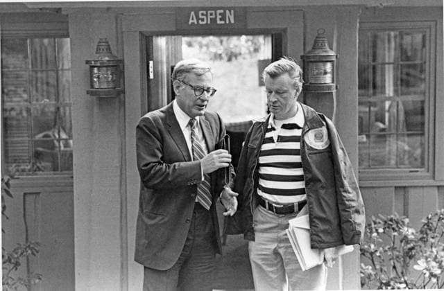 Egypt - Israel Summit at Camp David United States Secretary of Defense Harold Brown, left, and National Security Advisor Zbigniew Brezezinski, right, walk out of Aspen Lodge at Camp David, near Thurmont, Maryland following a meeting on the Egypt-Israel Summit..Credit: White House via CNP Thurmont Maryland United States of America EDITORIAL USE ONLY Copyright: xx WhitexHousex cnpphotos119851
