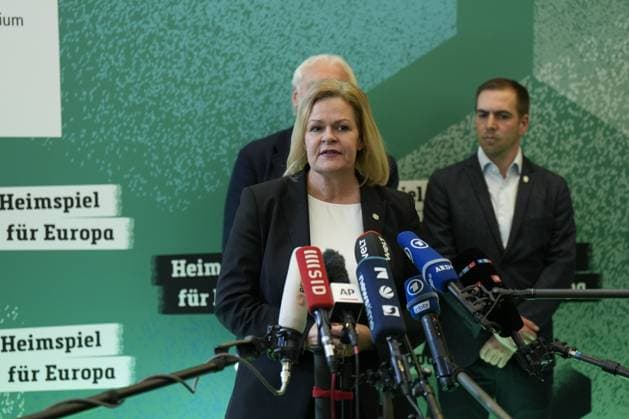 100 days before the kick-off of UEFA EURO 2024 100 days before the kick-off of UEFA EURO 2024 Sports and Interior Minister Nancy Faeser invites you to a countdown event at the Federal Ministry of the Interior and for Home Affairs With DFB Sports Director Rudi Völler, Tournament Director of UEFA EURO 2024 Philipp Lahm and Tournament Ambassador Celia äaöic Berlin Berlin GER