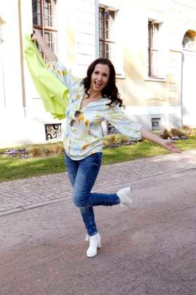 Anita Hofmann before the concert Könige der Volksmusik The farewell tour of Marianne Michael in the Zerbst Stadthalle, 07 03 2024 Foto:xR.xStoffelsx xFuturexImagex volksmusik_4310