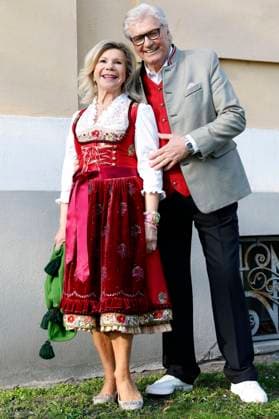 Marianne Michael Hartl before the Kings of Folk Music concert Marianne Michaels farewell tour in the Zerbst Stadthalle, 07 03 2024 Foto:xR.xStoffelsx xFuturexImagex volksmusik_4318