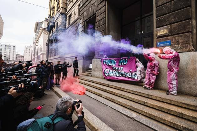 Bilder des Jahres 2024, News 03 März News Themen der Woche KW10 Italien, Demonstrationen und Proteste am Internationalen Frauentag in Mailand Milan, The demonstration on the occasion of March 8th International Women s Rights Day Milan, The demonstration on the occasion of March 8th International Women s Rights Day. In the photo: A moment of the event Milan Italy  Copyright: xIPA ABACAx