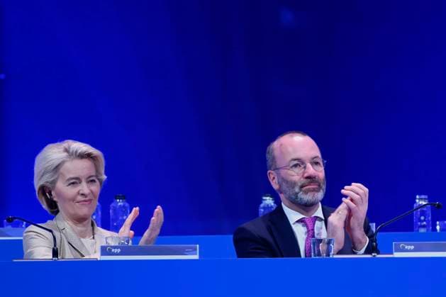 Romania EPP Congres European Commission President Ursula Von Der Leyen and Manfred Wedebr react the European People s Party Congress, Thursday, March 07, 2022 in Bucharest, Romania. Alex Nicodim Imago Images Copyright: xAlexxNicodimx