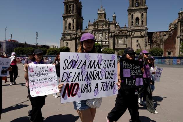 March 8, 2024, Mexico City, Mexico: Women hold placards while take part during International Women s Day demonstration to protest agains femicides. hundreds of women join protests around the world to commemorate International Women Day. on March 8, 2024 in Mexico City, Mexico Mexico City Mexico - ZUMAe321 20240308_zia_e321_038 Copyright: xLuisxBarronx