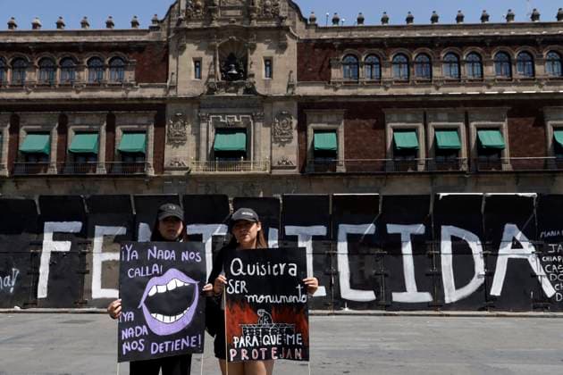 March 8, 2024, Mexico City, Mexico: Women hold placards while take part during International Women s Day demonstration to protest agains femicides. hundreds of women join protests around the world to commemorate International Women Day. on March 8, 2024 in Mexico City, Mexico Mexico City Mexico - ZUMAe321 20240308_zia_e321_039 Copyright: xLuisxBarronx