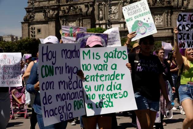 March 8, 2024, Mexico City, Mexico: Women hold placards while take part during International Women s Day demonstration to protest agains femicides. hundreds of women join protests around the world to commemorate International Women Day. on March 8, 2024 in Mexico City, Mexico Mexico City Mexico - ZUMAe321 20240308_zia_e321_043 Copyright: xLuisxBarronx