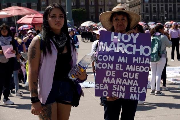 March 8, 2024, Mexico City, Mexico: Women take part during International Women s Day demonstration to protest agains femicides. hundreds of women join protests around the world to commemorate International Women Day. on March 8, 2024 in Mexico City, Mexico Mexico City Mexico - ZUMAe321 20240308_zia_e321_054 Copyright: xLuisxBarronx