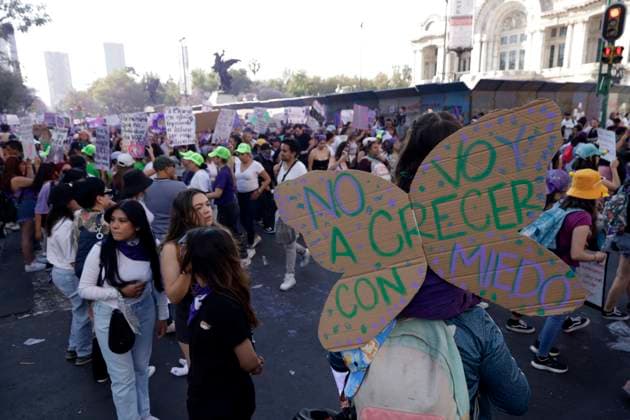 March 8, 2024, Mexico City, Mexico: Women take part during International Women s Day demonstration to protest agains femicides. hundreds of women join protests around the world to commemorate International Women Day. on March 8, 2024 in Mexico City, Mexico Mexico City Mexico - ZUMAe321 20240308_zia_e321_074 Copyright: xLuisxBarronx