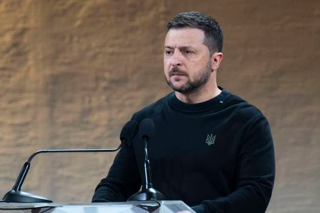 Ukraine, Wolodymyr Selenskyj während Verleihung des Taras Schewtschenko Preises in Kiew March 9, 2024, Kiev, Ukraine: Ukrainian President Volodymyr Zelenskyy stands for a moment of silence during the award ceremony for the 2024 Taras Shevchenko National Prize, March 9, 2024 in Kiev, Ukraine. The award recognizes artists, poets, journalists, composers, and theater figures for their outstanding contribution to the development of Ukrainian culture. Kiev Ukraine - ZUMAp138 20240309_zaa_p138_002 Copyright: xUkrainexPresidency UkrainianxPrex