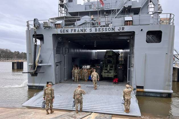 News Themen der Woche KW10 U.S. Army Vessel (USAV) General Frank S. Besson (LSV-1) from the 7th Transportation Brigade (Expeditionary), 3rd Expeditionary Sustainment Command, XVIII Airborne Corps, departs Joint Base Langley-Eustis, on Saturday, March 9, 2024, en route to the Eastern Mediterranean less than 36 hours after President Joe Biden announced the U.S. would provide humanitarian assistance to Gaza by sea. Besson, a logistics support vessel, is carrying the first equipment to establish a temporary pier to deliver vital humanitarian supplies. Photo via U.S. Central Command  WAX2024031003 U.S.xCENTRALxCOMMAND
