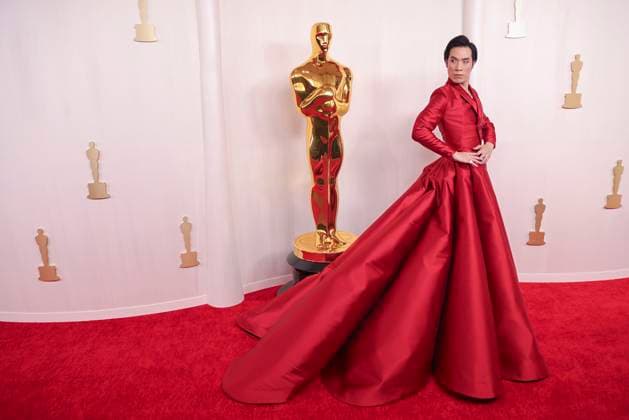 Bilder des Jahres 2024, Entertainment 03 März March 10, 2024, Hollywood, California, USA: Eugene Lee Yang on the red carpet of the 96th Annual Academy Awards on Sunday March 10, 2024 at the Dolby Theater in Hollywood, California. PRENSA INTERNACIONAL Hollywood U.S - ZUMAp124 20240310_zaa_p124_371 Copyright: xPrensaxInternacionalx