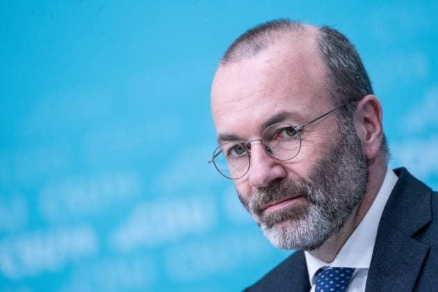 Gemeinsame Sitzung der Präsidien von CDU und CSU zum Europawahlprogramm Pressekonferenz - Manfred Weber, Parteivorsitzender EVP;Gemeinsame Sitzung der Präsidien von CDU und CSU zum Europawahlprogramm Pressekonferenz - Manfred Weber, Parteivorsitzender EVP, Berlin Berlin Deutschland Konrad-Adenauer-Haus *** Joint meeting of the CDU and CSU Presidiums on the European election program Press conference Manfred Weber, Party Chairman EPP Joint meeting of the CDU and CSU Presidiums on the European election program Press conference Manfred Weber, Party Chairman EPP, Berlin Berlin Germany Konrad Adenauer Haus