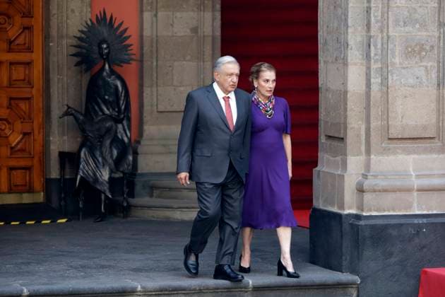 Swedish Royals Visit Mexico - Day 1 March 12, 2024, Mexico City, Mexico: Mexico s President Andres Manuel Lopez Obrador and Beatriz GutiÃ rrez Müller attend a welcoming ceremony on the first day of the Swedish State visit to Mexico at the National Palace. on March 12, 2024 in Mexico City, Mexico. (Photo by Luis Barron Eyepix Group) Copyright: xLuisxBarronxEyepixxGroupx LB_12032024_114066