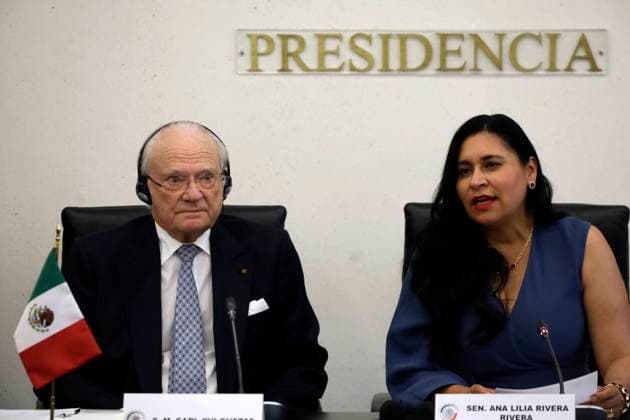 Swedish Royals Visit Mexico - Day 1 March 12, 2024, Mexico City, Mexico: Swedish King Carl XVI Gustaf and President of the Mexican Senate, Ana Lilia Rivera during a press conference after signing agreement ceremony on the first day of the Swedish State visit to Mexico at Mexican Senate. on March 12, 2024 in Mexico City, Mexico. (Photo by Luis Barron Eyepix Group) Copyright: xLuisxBarron xEyepixxGroupx LB_11032024_114109