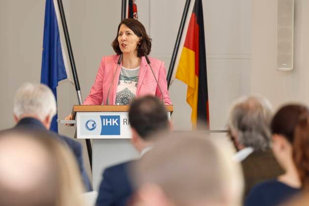 Wirtschafsministerin des Landes Rheinland-Pfalz Daniela Schmitt auf der Veranstaltung von IHK Rheinhessen und IHK Pfalz Botschafterdialog Tentralasien und kaspische Region in Mainz 12.03.2024 *** Minister of Economic Affairs of Rhineland-Palatinate Daniela Schmitt at the event of IHK Rheinhessen and IHK Pfalz Ambassador Dialogue Central Asia and Caspian Region in Mainz 12 03 2024