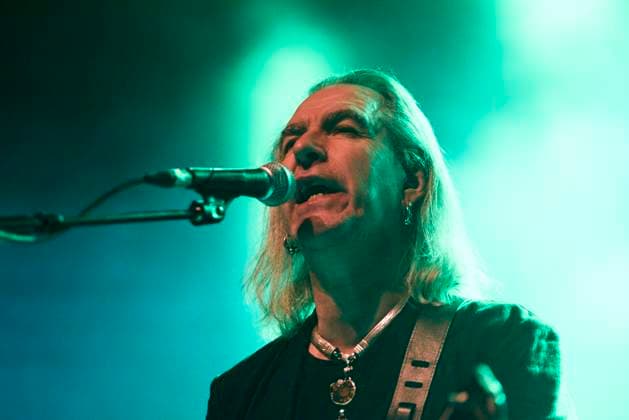 Bilder des Jahres 2024, Entertainment 03 März Entertainment Themen der Woche KW11 Entertainment Bilder des Tages Konzert von New Model Army in Berlin Am 13.03.2024 spielte die britische Rockband New Model Army ein Konzert im Berliner Huxleys Neue Welt., Berlin Berlin Deutschland Neukölln *** New Model Army concert in Berlin On 13 03 2024 the British rock band New Model Army played a concert at Berlins Huxleys Neue Welt , Berlin Berlin Germany Neukölln