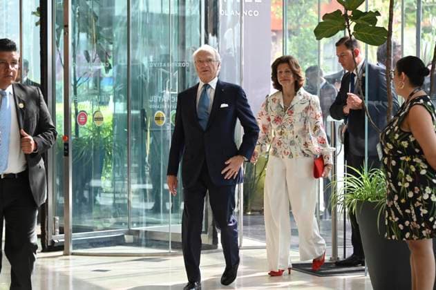 Swedish Royals Visit Mexico - Day 2 March 13, 2024, Mexico City, Mexico: Swedish Queen Silvia and Swedish King Carl XV arriving at the new engineering center of the telecommunications Swedish company Ericsson on the second day of the Swedish State visit to Mexico. on March 13, 2024 in Mexico City, Mexico. (Photo by Carlos Tischler Eyepix Group ABACAPRESS.COM) Mexico City Mexico  Copyright: xTischlerxCarlos Eyepix ABACAx