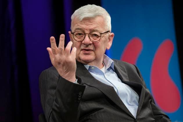 News Themen der Woche KW11 Entertainment Bilder des Tages Der ehemalige Grüne Aussenminister Joschka Fischer beim Kölner Literaturfestival Lit.Cologne im WDR Funkhaus. Nach Überzeugung des Politikers muss Europa schnell Â«abschreckungsfähig werden, damit jeder potenzielle Aggressor nicht mal dran denkt, uns anzugreifenÂ». Es sei jetzt nicht die Zeit, auf ausgeglichene Haushalte zu setzen. Â«Wir müssen abschreckungsfähig, wir müssen verteidigungsfähig werdenÂ», forderte der 75-Jährige in Köln. *** Former Green Foreign Minister Joschka Fischer at the Cologne literature festival Lit.Cologne in the WDR Funkhaus. The politician is convinced that Europe must quickly become capable of deterrence so that any potential aggressor does not even think of attacking us . Now is not the time to focus GMS11248
