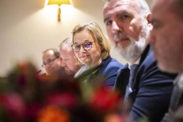 GRÜNDUNG DES LANDESVERBANDES THÜRINGEN BÜNDNIS SAHRA WAGENKNECHT ** NUR FÜR REDAKTIONELLE ZWECKE ** EDITORIAL USE ONLY **<p>15 03 2024-Eisenach: Gründung des Landesverbandes Thüringen Bündnis Sahra Wagenknecht im Vienna House by Wyndham Thüringer Hof Eisenach im Foto: Pressekonferenz mit Katja Wolf (BSW) und Steffen Schütz (BSW) ( Deutschland Thueringen Eisenach Copyright: SaschaxFromm *** FOUNDATION OF THE THURINGIA ALLIANCE SAHRA WAGENKNECHT FOR EDITORIAL PURPOSES ONLY p 15 03 2024 Eisenach Foundation of the Thuringia Alliance Sahra Wagenknecht at Vienna House by Wyndham Thüringer Hof Eisenach in the photo Press conference with Katja Wolf BSW and Steffen Schütz BSW Germany Thueringen Eisenach Copyright SaschaxFromm Copyright: SaschaxFromm doc7ukh7czxn841gnodq966 ,EDITORIAL USE ONLY