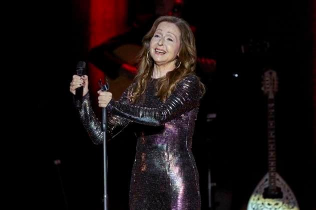 Bilder des Jahres 2024, Entertainment 03 März Entertainment Themen der Woche KW11 Vicky Leandros live bei einm Konzert ihrer Ich liebe das Leben -Abschiedstournee im Kuppelsaal. Hannover, 15.03.2024 *** Vicky Leandros live at a concert of her Ich liebe das Leben farewell tour in the Kuppelsaal Hanover, 15 03 2024 Copyrightxworldwidex@xUlrichxStamm PhotographerxforxPressx-xBusinessx-xPortraitsx-xEventsx-xFairs-xEditorialx-xCelebrityx-Concerx leandros_4216