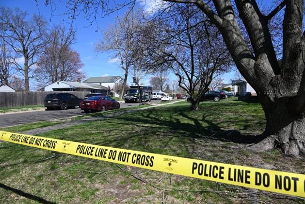 News Themen der Woche KW11 News Bilder des Tages RECORD DATE NOT STATED Investigators Work At Crime Scene Where Several People Were Killed In Levittown Pennsylvania (NEW) Investigators work at a home on Edgewood Lane in Falls Township, Pennsylvania in Levittown, Pennsylvania where several people are dead after an active shooting in Falls Township, Pennsylvania. March 16, 2024, Falls Township, Pennsylvania, USA: Several people were killed by a gunman in Falls Township, Pennsylvania in Levittown, Pennsylvania Saturday. Credit: Kyle Mazza TheNews2 (Foto: Kyle Mazza Thenews2 imago images) Investigators Work At Crime Scene Where Several People Were Killed In Levittown Pennsylvania  Copyright: xKylexMazzax
