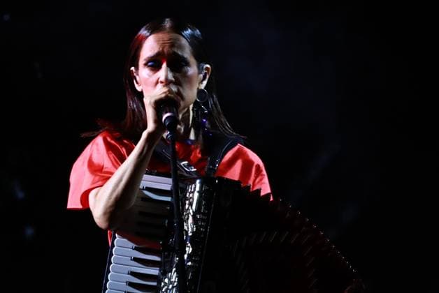 March 16, 2024, Mexico City, Ciudad de Mexico, Mexico: March 16, 2024, Mexico City, Mexico: Mexican singer Julieta Venegas performs during a free concert at Mexico City Zocalo as part of the Tiempo de Mujeres Festival. on March 16, 2024, Mexico City, Mexico. Mexico City Mexico - ZUMAe321 20240316_zea_e321_001 Copyright: xCarlosxSantiago xEyepixxGroupx