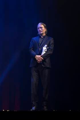 Actor Mads Mikkelsen wins a Bodil for best male lead in the film The Promised Land Bastarden Bodil Award 2024 at the Folketeatret in Copenhagen on Saturday, March 16, 2024 Photo Claus Bech Ritzau Scanpix , Copenhagen Denmark  Copyright: fotograf@clausbech.dk ClausxBechx spdk20240316-235157-L