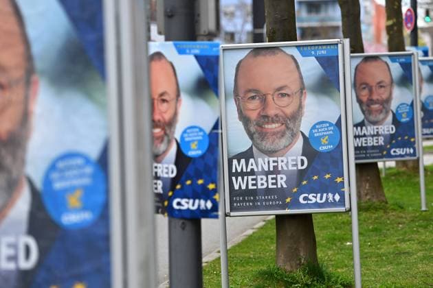 Wahlplakate von Manfred WEBER (EVP) zur Europapawahl 2024.Wahlplakat. Vorstandssitzung des CSU Praesidiums in der CSU Landesleitung in Muenchen am 18.03.2024. *** Election posters by Manfred WEBER EVP for the 2024 European elections Election poster for the CSU executive committee meeting at the CSU state leadership in Munich on 18 03 2024