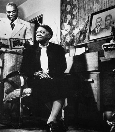 MARY McLEOD BETHUNE (1875-1955). American educator. Photographed at home, mid 20th century.  Copyright: xGRANGERx xGRANGERx 0001735