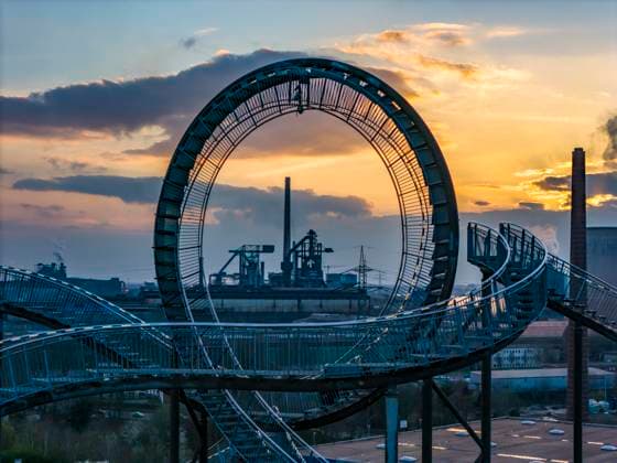 Hüttenwerke Krupp Mannesmann, HKM in Duisburg Hüttenheim, coking plant and 2 blast furnaces, sintering plant and power station, Tiger Turtle Magic Mountain landmark, walk-in sculpture in the form of a roller coaster on the Heinrich Hildebrand Höhe slag heap, NRW, Germany, Hüttenwerke Krupp Mannesmann
