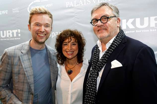 Marc Weide, Isabel Varell and Hape Kerkeling at the Recklinghäuser Hurz comedy award ceremony at the Ruhrfestspielhaus Recklinghausen, 18 03 2024 Foto:xT.xSchröerx xFuturexImagex hurz_4335