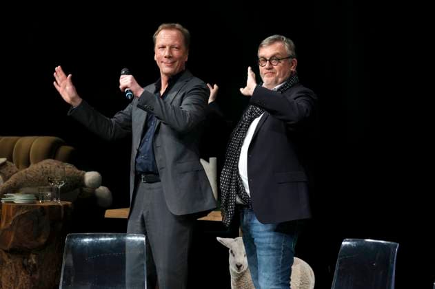 Achim Hagemann and Hape Kerkeling at the Recklinghäuser Hurz comedy award ceremony at the Ruhrfestspielhaus Recklinghausen, 18 03 2024 Foto:xT.xSchröerx xFuturexImagex hurz_4390