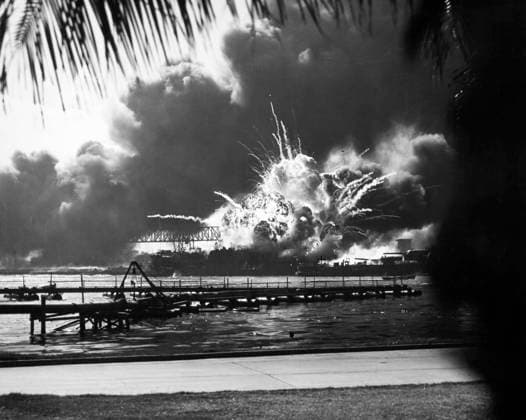 WORLD WAR II: PEARL HARBOR. The USS Shaw exploding during the Japanese attack on the U.S. naval base at Pearl Harbor, Hawaii, 7 December 1941.  Copyright: xGRANGERx xGRANGERx 0017620
