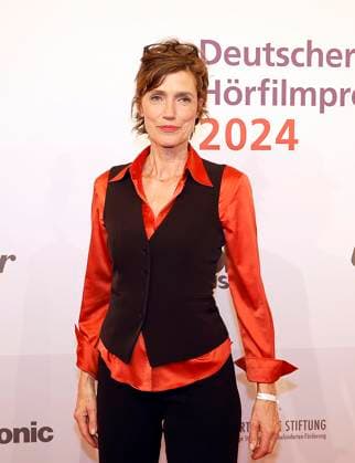 Julia Bremermann at the German Audio Film Award 2024 in the Deutsche Telekom Berlin Capital Representation Office