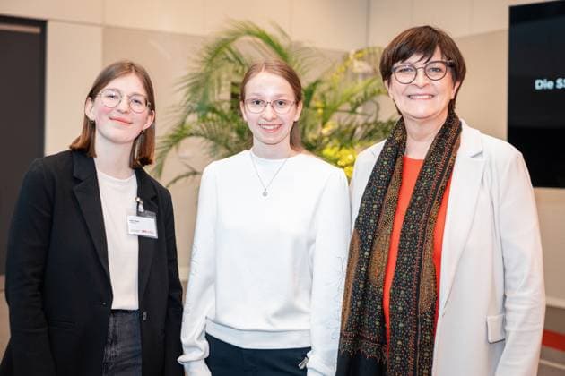 Saskia Esken, right, SPD party chairwoman, at the Otto Wels Award ceremony in the German Bundestag, 20 3 2024, Bundestag, Reichstag building, Berlin, Germany kreativmedia_spd_22