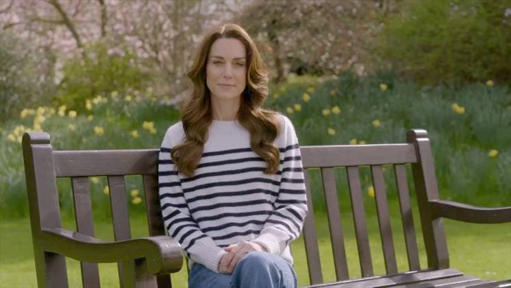 Bilder des Jahres 2024, Entertainment 03 März Entertainment Themen der Woche KW12 Entertainment Bilder des Tages RECORD DATE NOT STATED 263198.jpg The Princess of Wales is seen in a video message on Friday March 22, 2024 where she says she is in the early stages of treatment after cancer was found in tests. Catherine says it was a huge shock after an incredibly tough couple of months. Details of the cancer have not been disclosed, but Kensington Palace says it is confident the princess will make a full recovery. The princess s statement explains that when she had abdominal surgery in January, it was not known that there was any cancer. EDITORIAL USE ONLY  Copyright: xx 263198 x eyepress123618