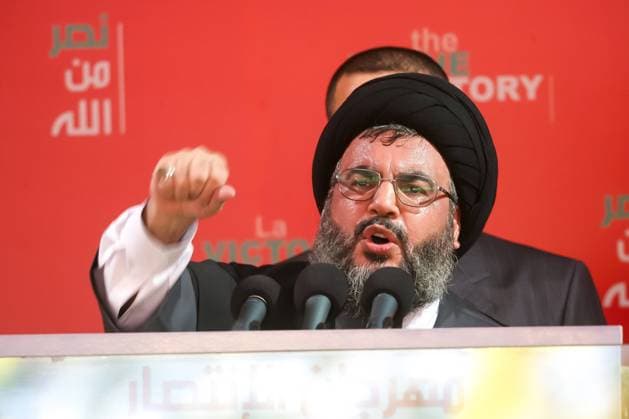 Hezbollah leader Sayyed Hassan Nasrallah 09 22 2006 Beirut, Lebanon. Hezbollah leader Sayyed Hassan Nasrallah speaks at a rally September 22, 2006 in Beirut, Lebanon. Nasrallah reportedly said that Hezbollah guerrillas would not disarm until a Lebanese government capable of protecting the country was in place Beirut Lebanon Copyright: xHosseinxFatemix