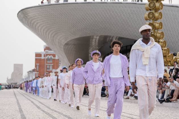 Bilder des Jahres 2024, Entertainment 03 März Entertainment Themen der Woche KW12 Entertaintment Bilder des Tages Nuno Gama fashion show in Lisbon, Portugal - 23 Mar 2024 Models walk the runway during Nuno Gama fashion show Luzboa at MAAT Museum, in Lisbon. Lisbon Portugal Copyright: xBrunoxdexCarvalhox xSOPAxImagesx brunodecarvalho_nunogamaluzboa-861
