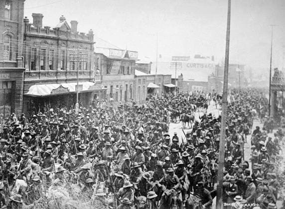 SOUTH AFRICA: RAID, 1896. Armed and mounted Boer Commandos moving through Johannesburg on Commissioner Street during the British Jameson Raid on Paul Kruger s Transvaal Republic, 29 December 1895 - 2 January 1896.  Copyright: xGRANGERx xGRANGERx 0114041
