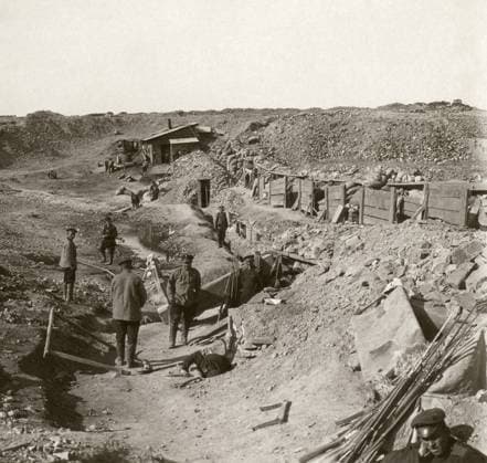 RUSSO-JAPANESE WAR, c1905. Russian soldiers behind fortifications at Port Arthur, China. Stereograph, c1905.  Copyright: xGRANGERx xGRANGERx 0115728