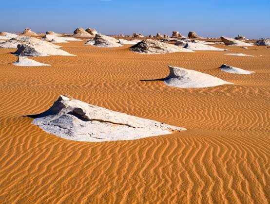 Creative Highlights World White Desert National Park, Libyan Desert, Egypt Cairo, Cairo Governorate, Egypt CR_LRNJ240321A3-1375468-01
