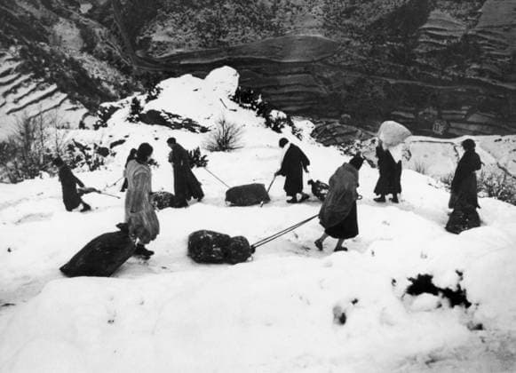 SPANISH REFUGEES, 1939. Spanish Republican (Loyalist) refugees fleeing through the Pyrenees Mountains towards the French border during the Spanish Civil War, 1939.  Copyright: xGRANGERx xGRANGERx 0133627
