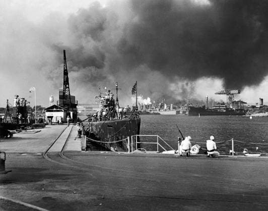 WORLD WAR II: PEARL HARBOR. Burning and damaged ships at Pearl Harbor, Hawaii, during the Japanese air raid, 7 December 1941.  Copyright: xGRANGERx xGRANGERx 0167134