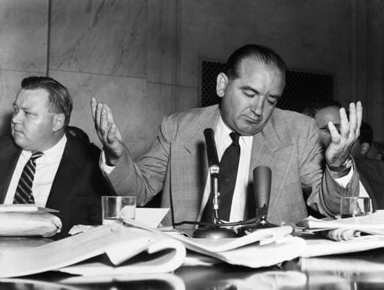 JOSEPH MCCARTHY (1908-1957). American politician. Senator McCarthy (right) and aide Francis Carr (left) during the Army-McCarthy hearings. The Army accused McCarthy and staff of seeking special treatment for Private G. David Schine, a chief consultant to the Senate Permanent Subcommittee on Investigations while searching for Communists. 29 April 1954.  Copyright: xGRANGERx xGRANGERx 0170470